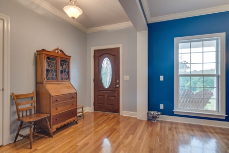 Country Home for Sale in Maury County, Tennessee - image 9