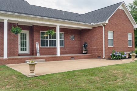 Country Home for Sale in Maury County, Tennessee - image 35