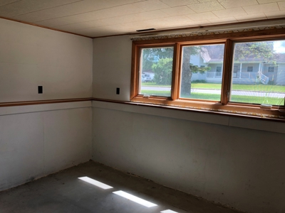 Home in Town For Sale, Int'l Falls MN - image 14