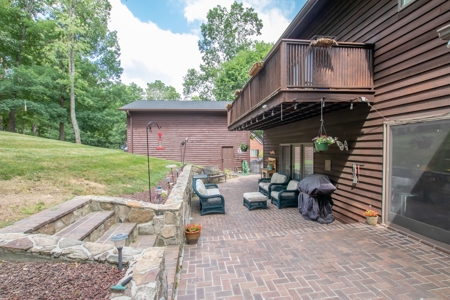 Home on Glenrochie Golf Course for Sale in Abingdon VA - image 41
