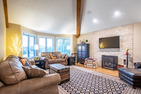 Home on Glenrochie Golf Course for Sale in Abingdon VA - image 26