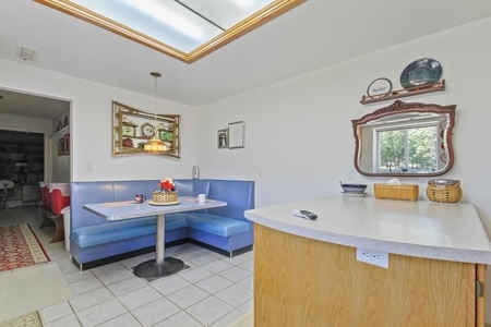 Ranch Style Home On 6.27 Acres With Spring Fed Lake Access - image 12