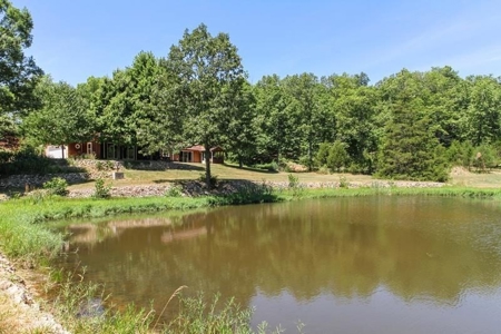Ranch Style Home On 6.27 Acres With Spring Fed Lake Access - image 26
