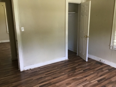 Online Auction - Great Flip or Rental Home in Greensboro, NC - image 24