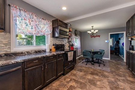 Home for Sale in Sarnia, Ontario - image 5