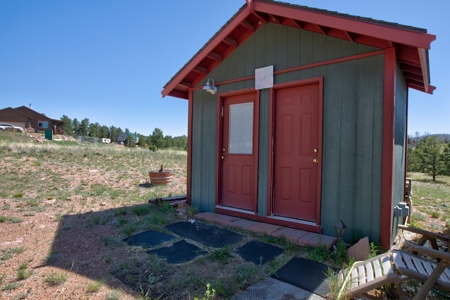 Colorado Mtn Property with Small Cabin, Water, Power & Views - image 17