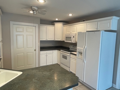Columbus Nebraska Townhome - image 4