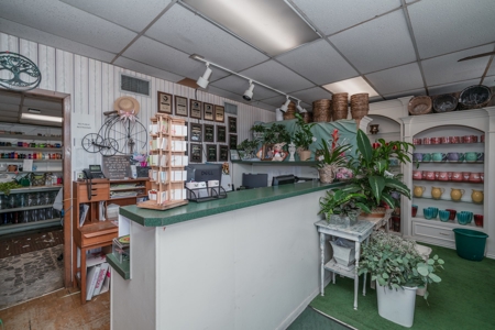 Commercial Building For Sale Longview Texas - image 10