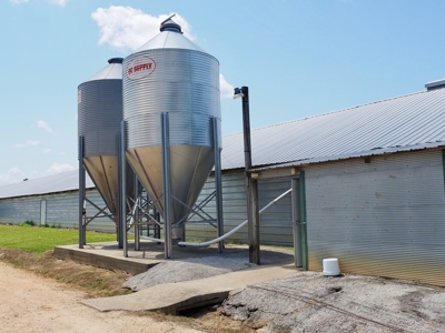 Nice Turnkey 6 house Poultry farm 25 Acres SE Mississippi - image 5