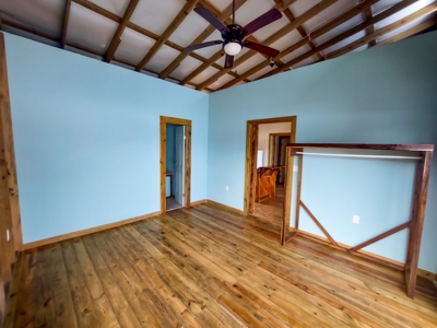 Brand New Waterfront Home with Private Dock - image 10