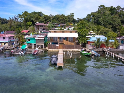 Brand New Waterfront Home with Private Dock - image 30