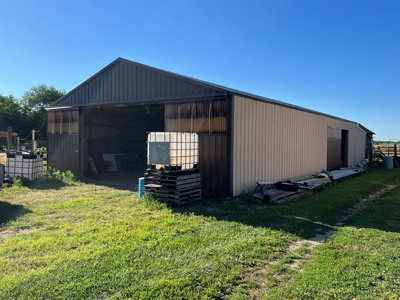 Country Home for sale - image 25