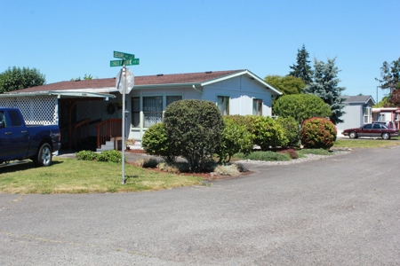 Historic Centralia 55+ mh park 3bed 1 bath private back yard - image 31