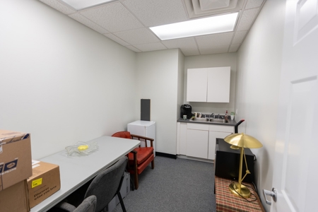 Commercial Investment Opportunity in Lincoln, Maine - image 12