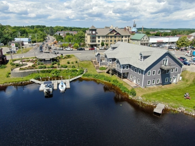 Commercial Investment Opportunity in Lincoln, Maine - image 1