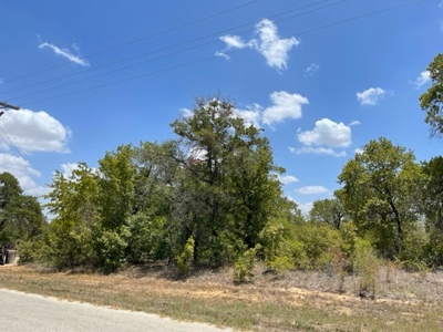 2 Residential Acres 25 Miles South of Downtown San Antonio - image 5