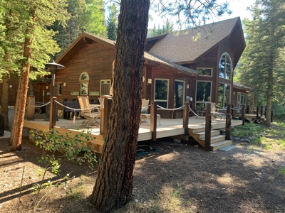 BEAUTIFUL Waterfront Custom Home for Sale - image 3
