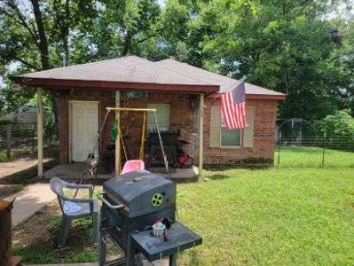 Home for sale 504 S Tyler Avenue, Dawson, Texas - image 1