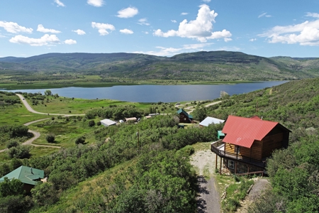 Lakefront Cabin in Colorado For Sale - image 29