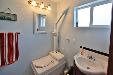 Lakefront Cabin in Colorado For Sale - image 13
