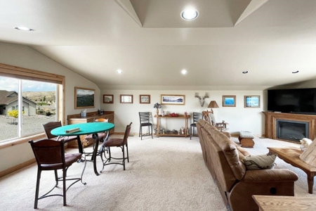 Montrose, CO home for sale- hobby shop and RV parking - image 27