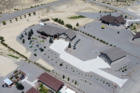 Montrose, CO home for sale- hobby shop and RV parking - image 7