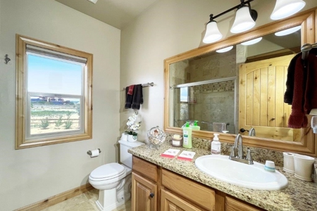 Montrose, CO home for sale- hobby shop and RV parking - image 30