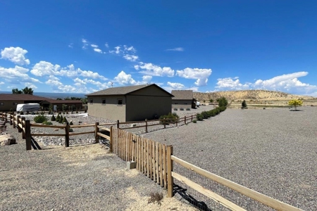 Montrose, CO home for sale- hobby shop and RV parking - image 11