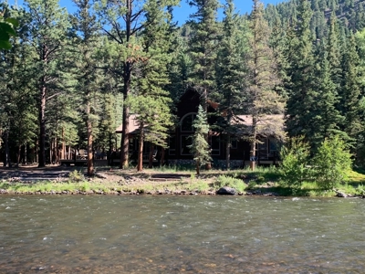 Gold Medal Fly Fishing On Private River Frontage!! - image 6
