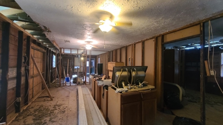 Auction Property in Lumberton Texas - image 2