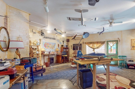 Commercial property with high visibility for sale in Dolores - image 17