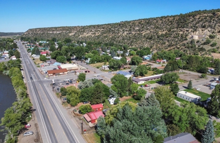 Commercial property with high visibility for sale in Dolores - image 9