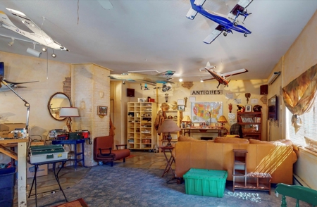 Commercial property with high visibility for sale in Dolores - image 15