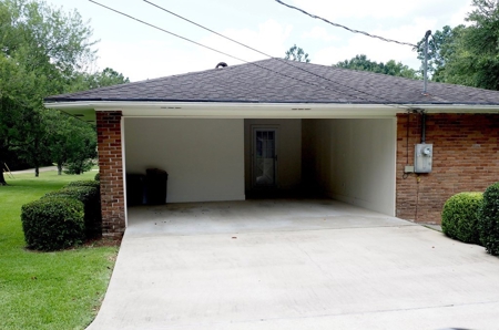 3 Bed, 2 Bath Home with Large Yard in SW Mississippi - image 5