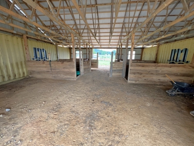 Farm For Sale, Two Living Spaces, in Munfordville, KY. 42765 - image 29