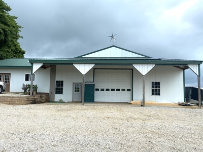 Farm For Sale, Two Living Spaces, in Munfordville, KY. 42765 - image 18