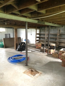 Farm For Sale, Two Living Spaces, in Munfordville, KY. 42765 - image 14