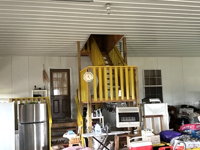 Farm For Sale, Two Living Spaces, in Munfordville, KY. 42765 - image 35