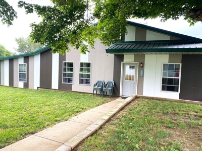 Farm For Sale, Two Living Spaces, in Munfordville, KY. 42765 - image 5