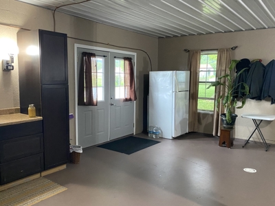 Farm For Sale, Two Living Spaces, in Munfordville, KY. 42765 - image 20
