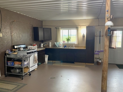 Farm For Sale, Two Living Spaces, in Munfordville, KY. 42765 - image 19