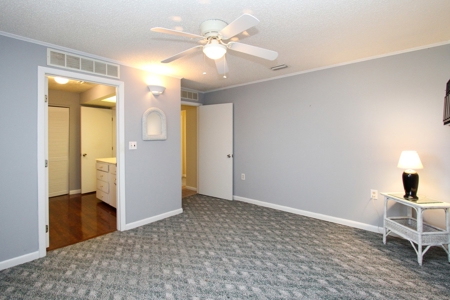 Country Home with 2 Acres for Sale in Jasper, FL - image 7