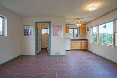 Corona, New Mexico country home on 98.35 acres bordering CNF - image 31