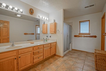 Corona, New Mexico country home on 98.35 acres bordering CNF - image 18
