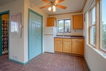 Corona, New Mexico country home on 98.35 acres bordering CNF - image 32