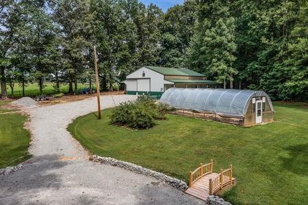 Country Home for sale in Henderson County TN w/ In-Law Suite - image 31