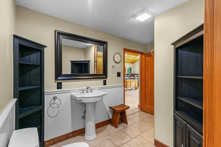 Country Home for sale in Henderson County TN w/ In-Law Suite - image 13