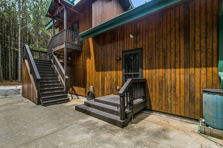 Country Home for sale in Henderson County TN w/ In-Law Suite - image 9