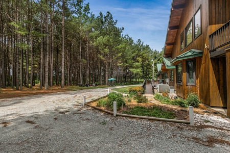 Country Home for sale in Henderson County TN w/ In-Law Suite - image 8