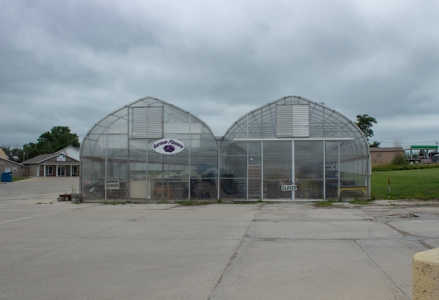 Large Retail Commercial Building Memphis MO For Sale - image 19